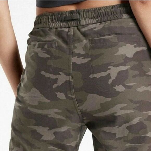 Athleta Farallon Camo Jogger - Picture 7 of 14